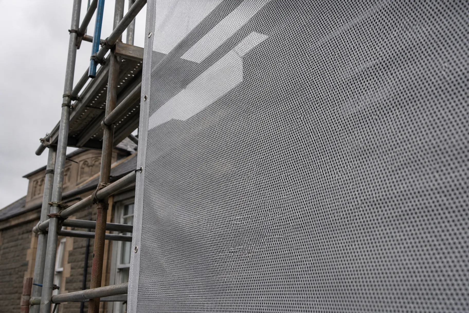 Mesh banners